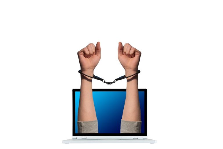 5 Dicas Essenciais para Contratar Seu Seguro Online com Segurança