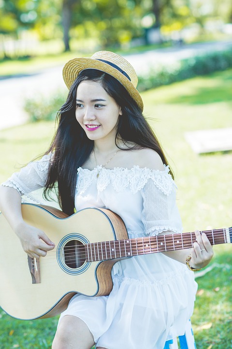 Claro! Aqui estão 10 títulos diferentes sobre como quitar dívidas, utilizando formatos variados: