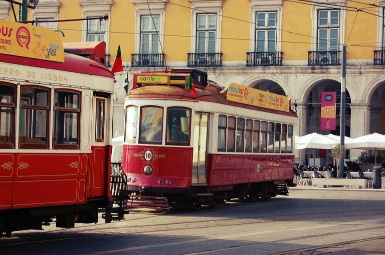 As Melhores Linhas de Crédito para Pequenos Comerciantes em 2023