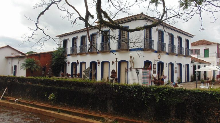 Histórias Escondidas: O Valor da Pesquisa Patrimonial na Preservação Cultural