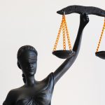 Orientação Jurídica Online: Vantagens e Desafios da Era Digital