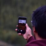 Sua Direção Mais Segura: Por que Apostar no CRLV pelo Celular?